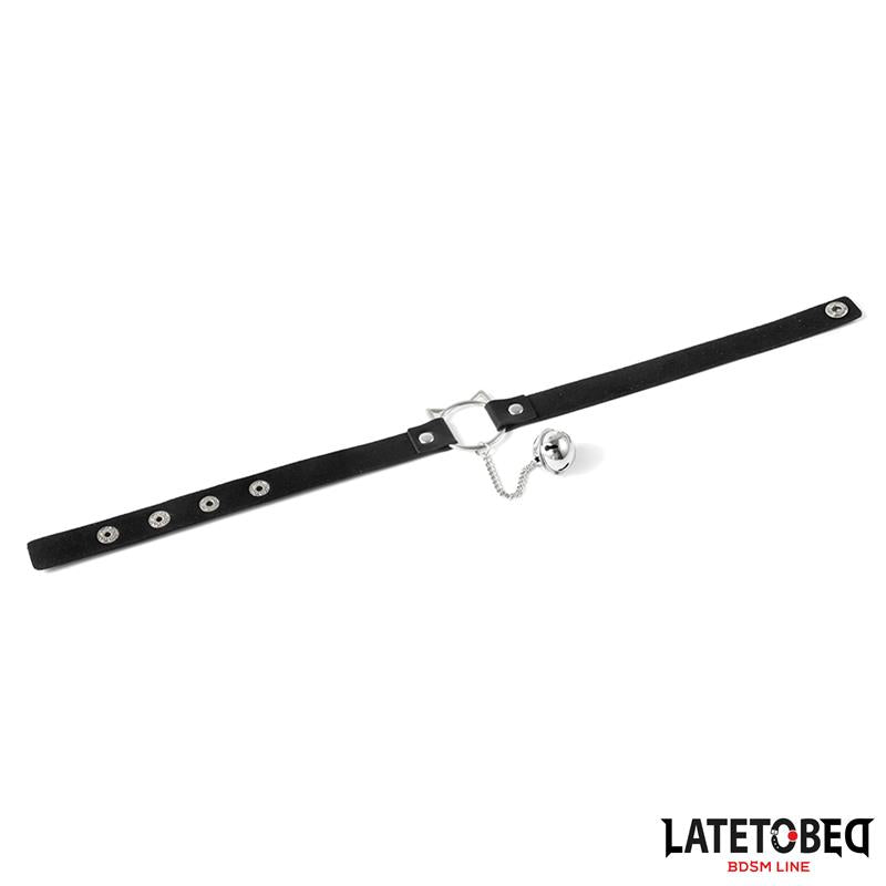 LATETOBED BDSM LINE Choker con Aro con Orejitas y Cascabel